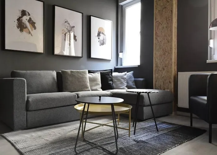 2 Bdr / Cozy Ap Near Old Town